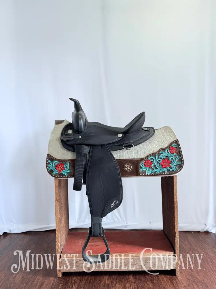15” Abetta Original Western Synthetic Trail Saddle Lightweight Round Skirt Western Saddle