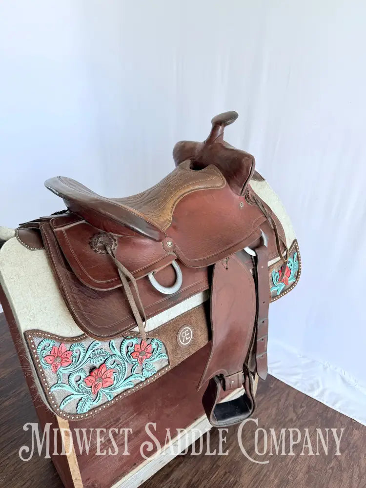 15” Royal Saddlery Western Leather Trail Saddle - Made in Minnesota Western Saddle