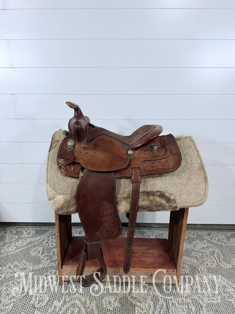 15’’ Simco Western Trail Saddle 7’’ Gullet - 15’’ / 7’’ - Western Saddle