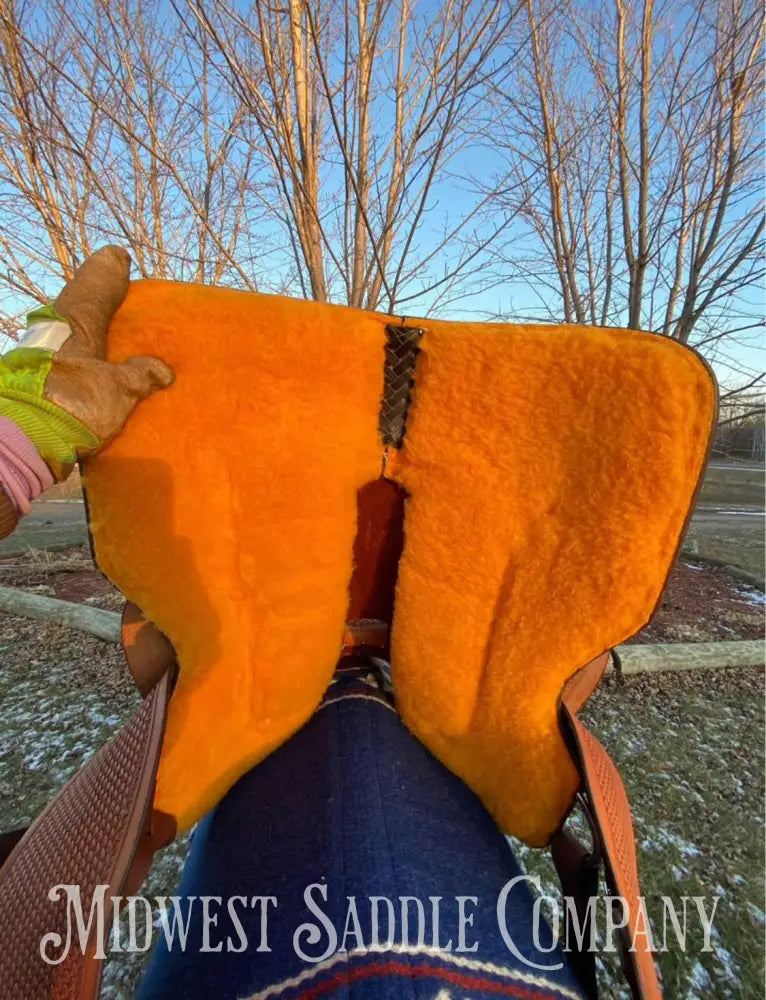 15ā Western Saddle W/ Basketweave Tooling - Wide Gullet