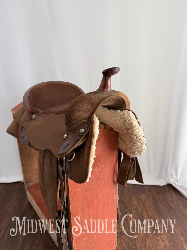 15.5” Circle Y Park & Trail Brown Synthetic Western Saddle