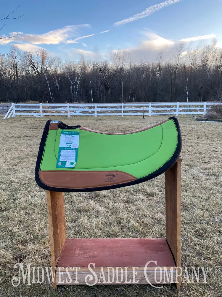 New Diamond Wool Contoured Round Saddle Pad - 30X30 1” Neon Lime Green