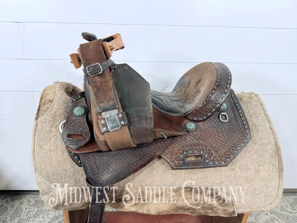13.5” Double J Pozzi Pro Western Barrel Saddle 6.5” Gullet - Turquoise Buckstitch