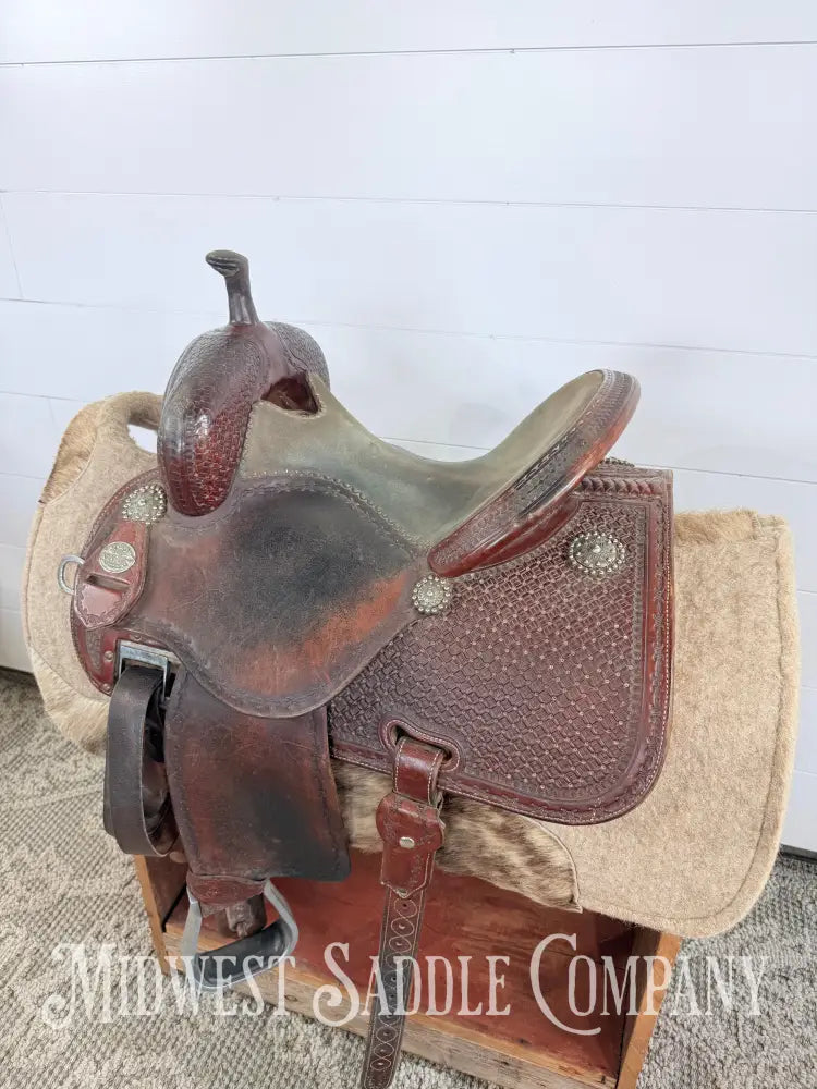 13.5” Martin Saddlery Crown C Barrel Saddle 8” Gullet - Western Saddle