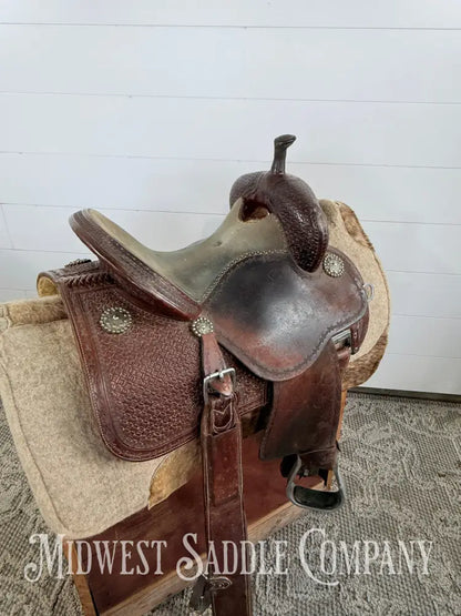 13.5” Martin Saddlery Crown C Barrel Saddle 8” Gullet - Western Saddle
