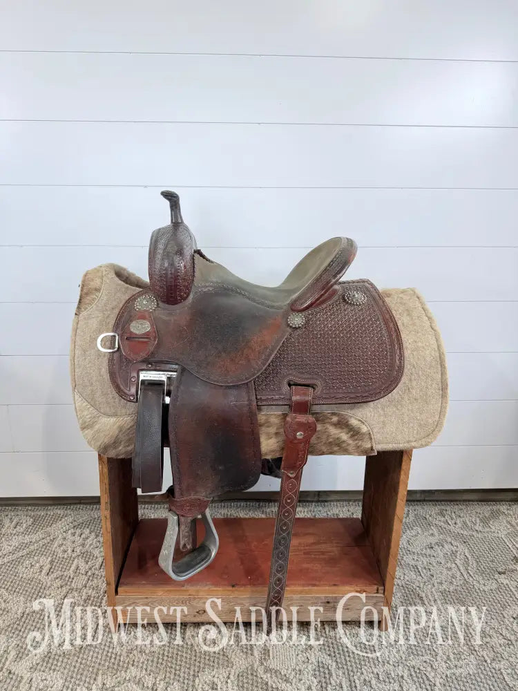 13.5” Martin Saddlery Crown C Barrel Saddle 8” Gullet - Western Saddle