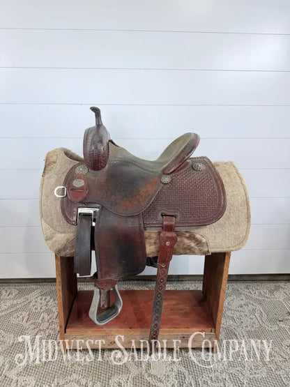13.5” Martin Saddlery Crown C Barrel Saddle 8” Gullet - Western Saddle