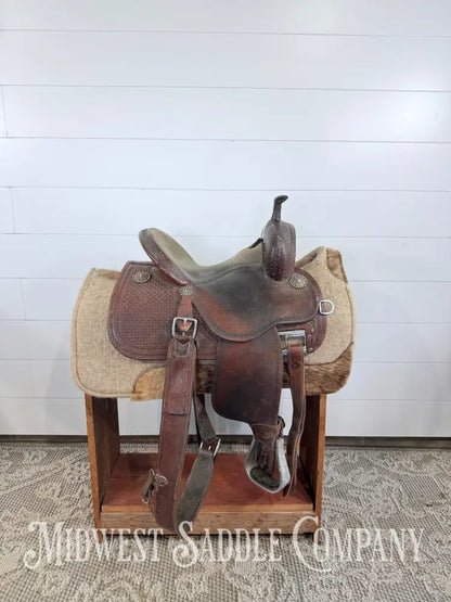 13.5” Martin Saddlery Crown C Barrel Saddle 8” Gullet - Western Saddle