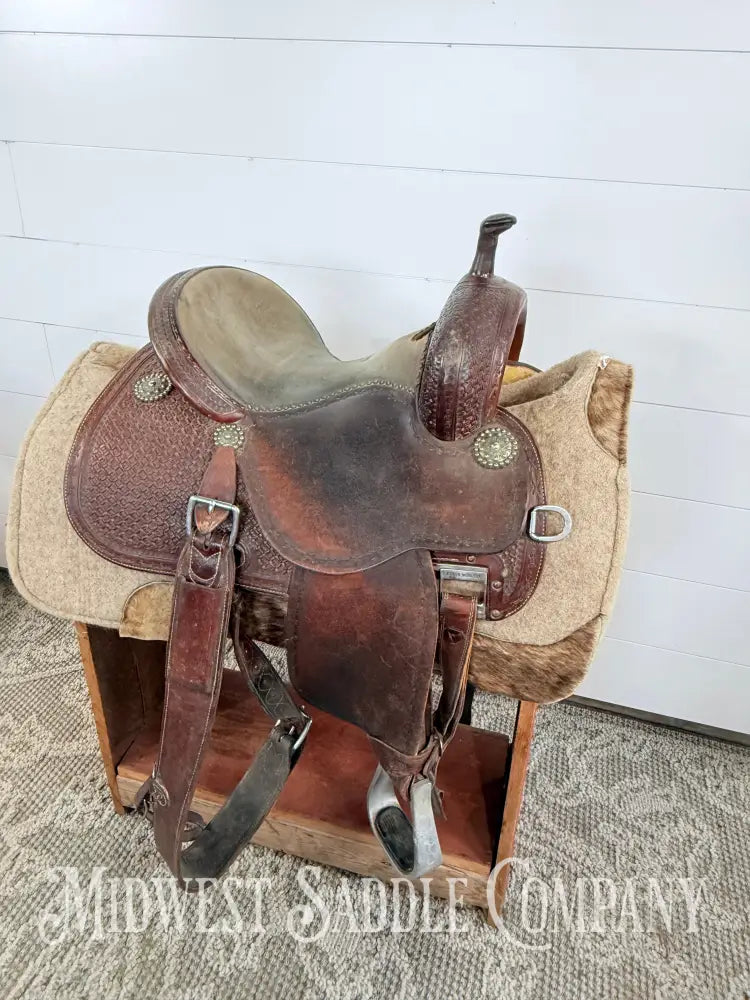 13.5” Martin Saddlery Crown C Barrel Saddle 8” Gullet - Western Saddle