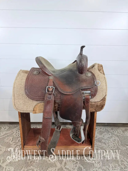 13.5” Martin Saddlery Crown C Barrel Saddle 8” Gullet - Western Saddle