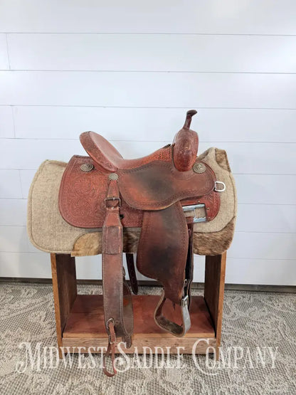 13.5” Martin Saddlery Crown C Barrel Saddle Elephant Leather Seat 7” Gullet