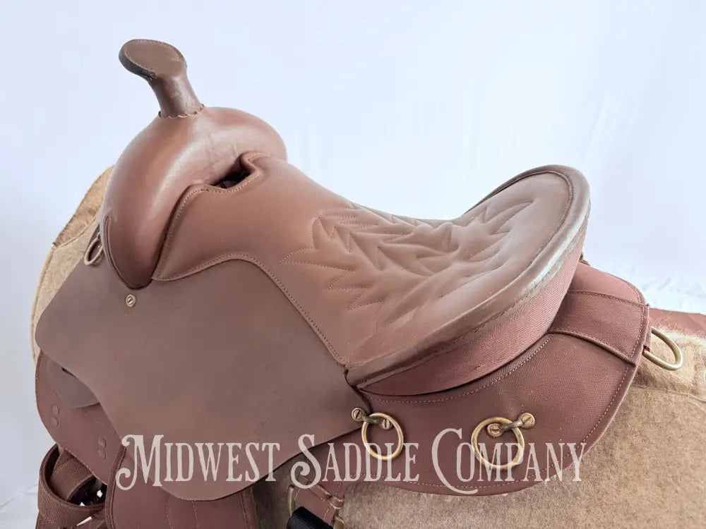 14.5” King Series Trekker Neutron Western Synthetic Endurance Saddle with Horn Brown Endurance Saddle
