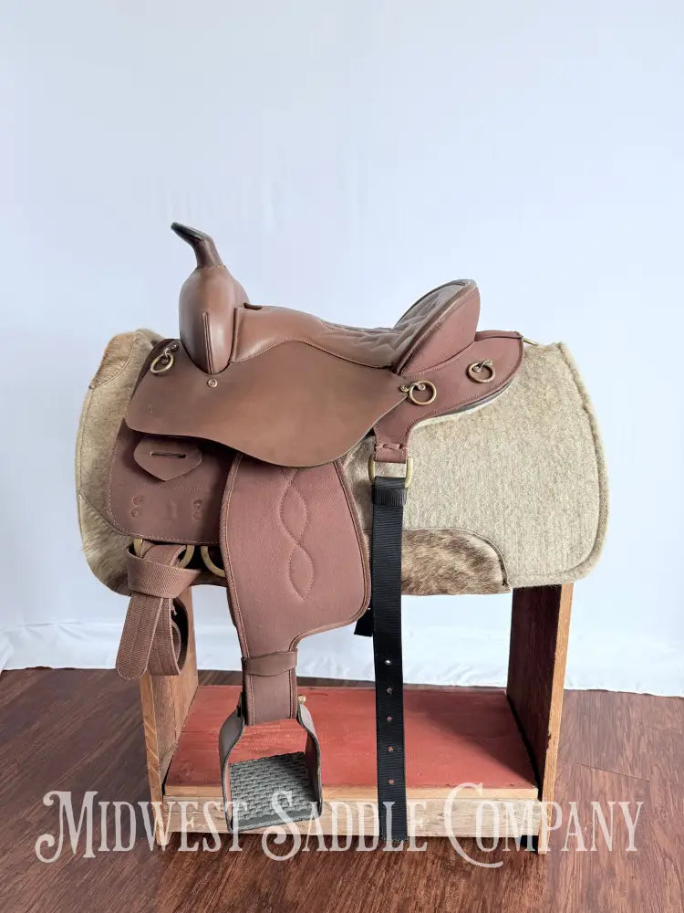 14.5” King Series Trekker Neutron Western Synthetic Endurance Saddle with Horn Brown Endurance Saddle