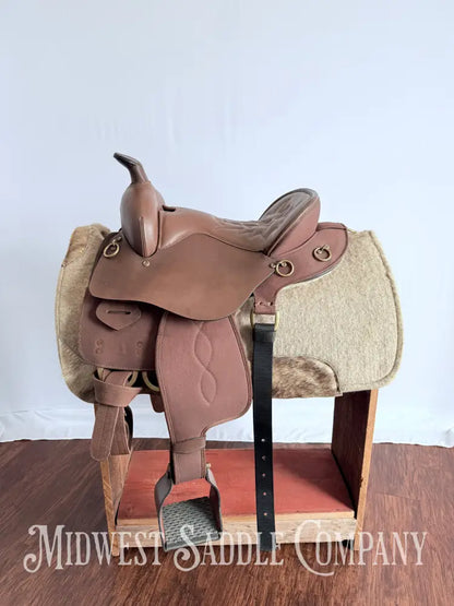 14.5” King Series Trekker Neutron Western Synthetic Endurance Saddle with Horn Brown Endurance Saddle