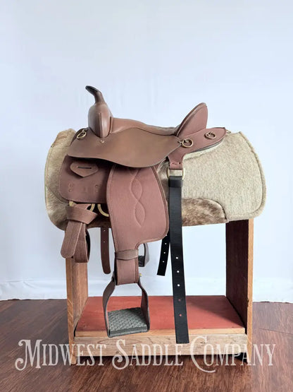 14.5” King Series Trekker Neutron Western Synthetic Endurance Saddle with Horn Brown Endurance Saddle