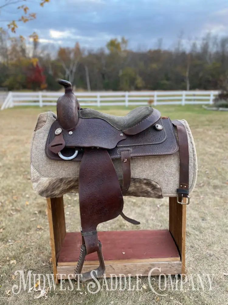 14.5” Oak Leaf Western Saddle