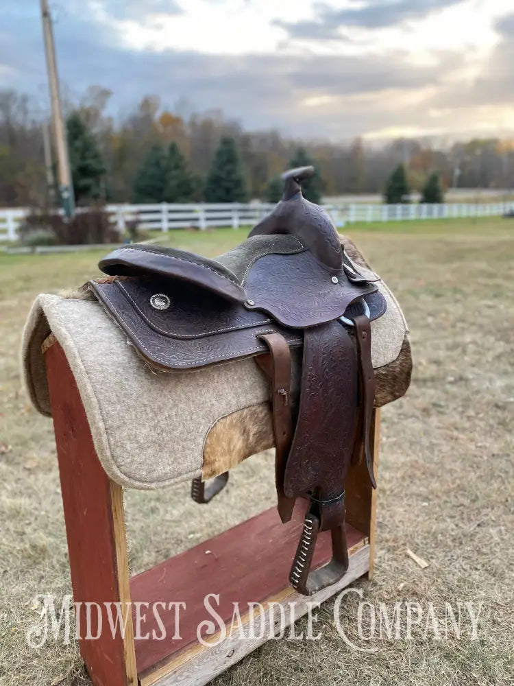 14.5” Oak Leaf Western Saddle