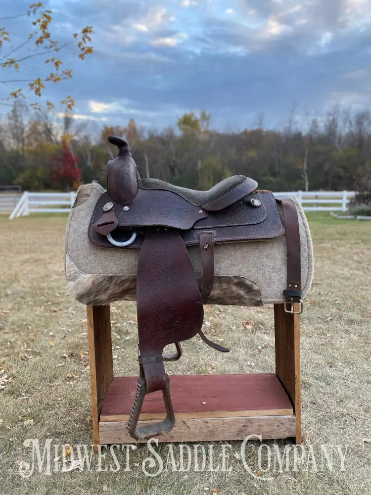 14.5” Oak Leaf Western Saddle