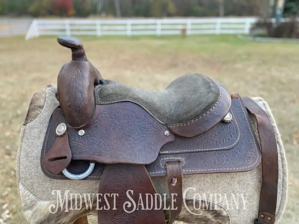 14.5” Oak Leaf Western Saddle