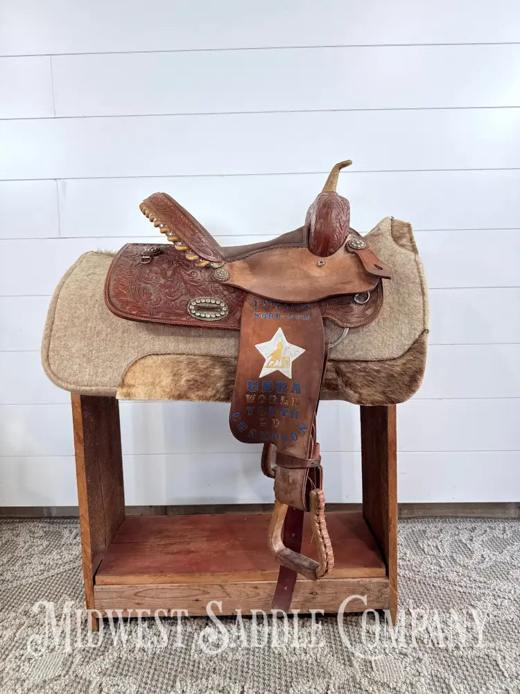 14” Alamo Saddlery Western Trophy Barrel Saddle 6” Gullet