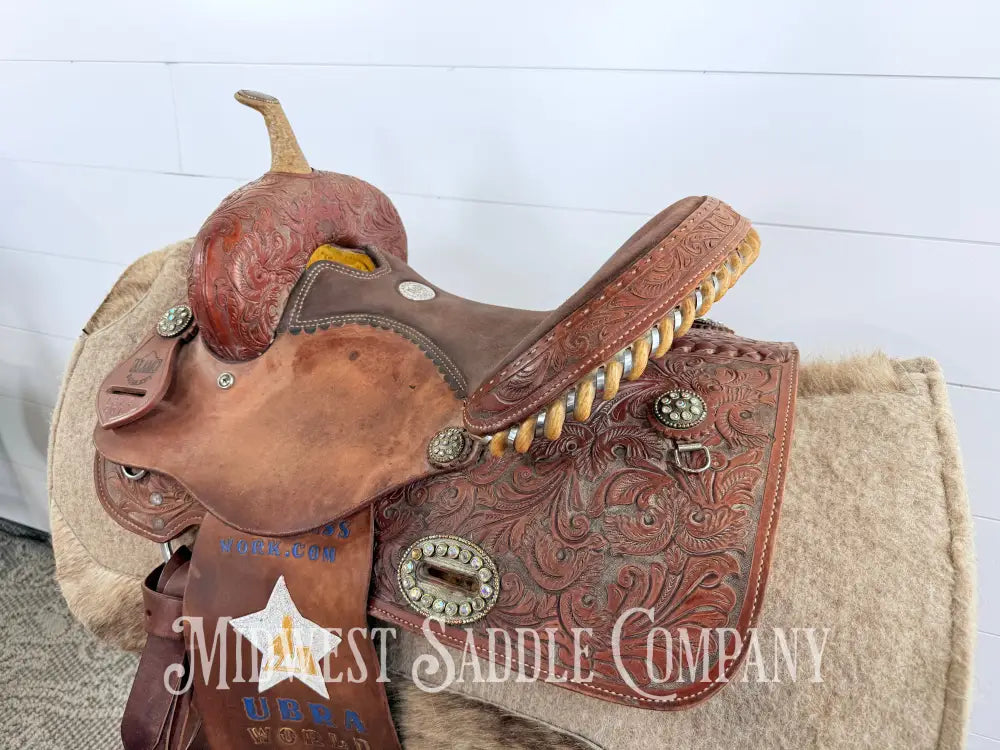 14” Alamo Saddlery Western Trophy Barrel Saddle 6” Gullet - Western Saddle