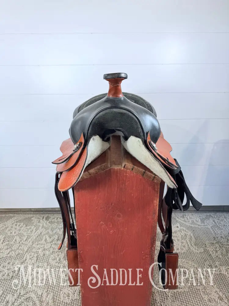 14” Western Leather Trail Saddle Lightweight 6” Gullet - Western Saddle
