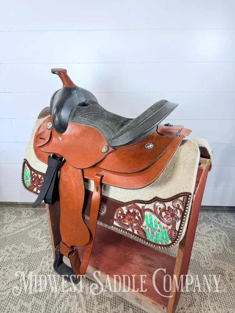 14” Western Leather Trail Saddle Lightweight 6” Gullet - Western Saddle