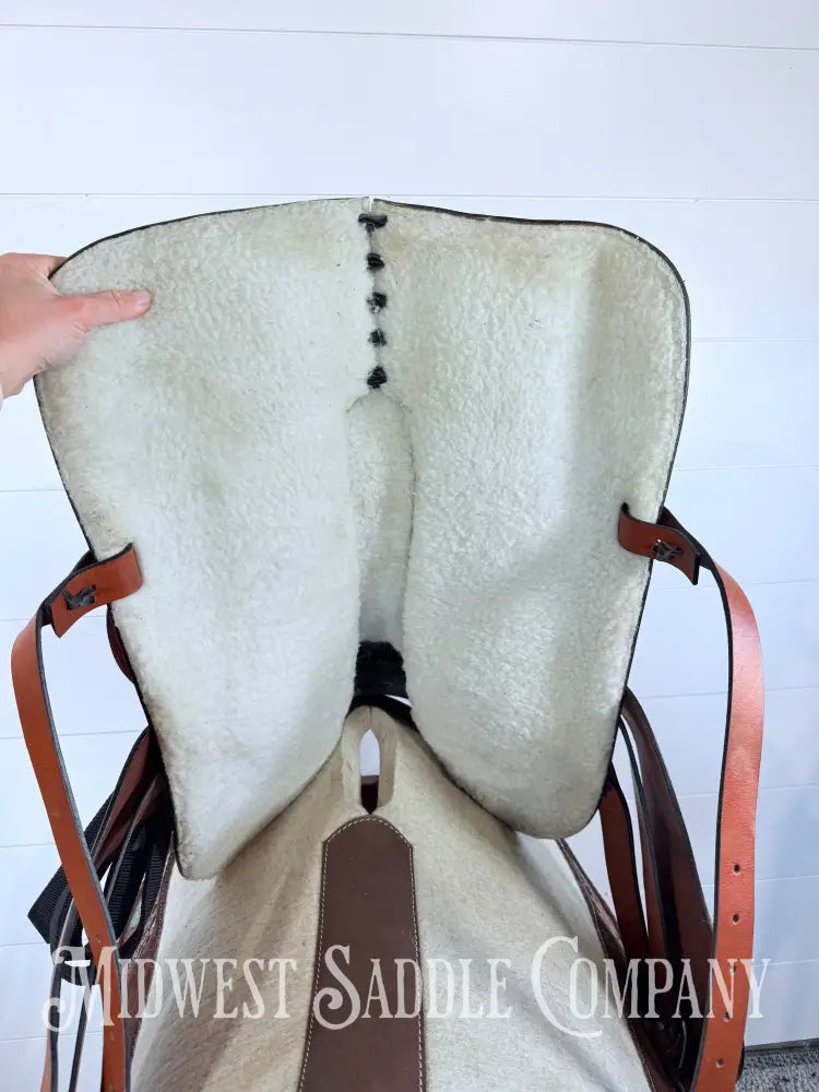 14” Western Leather Trail Saddle Lightweight 6” Gullet - Western Saddle