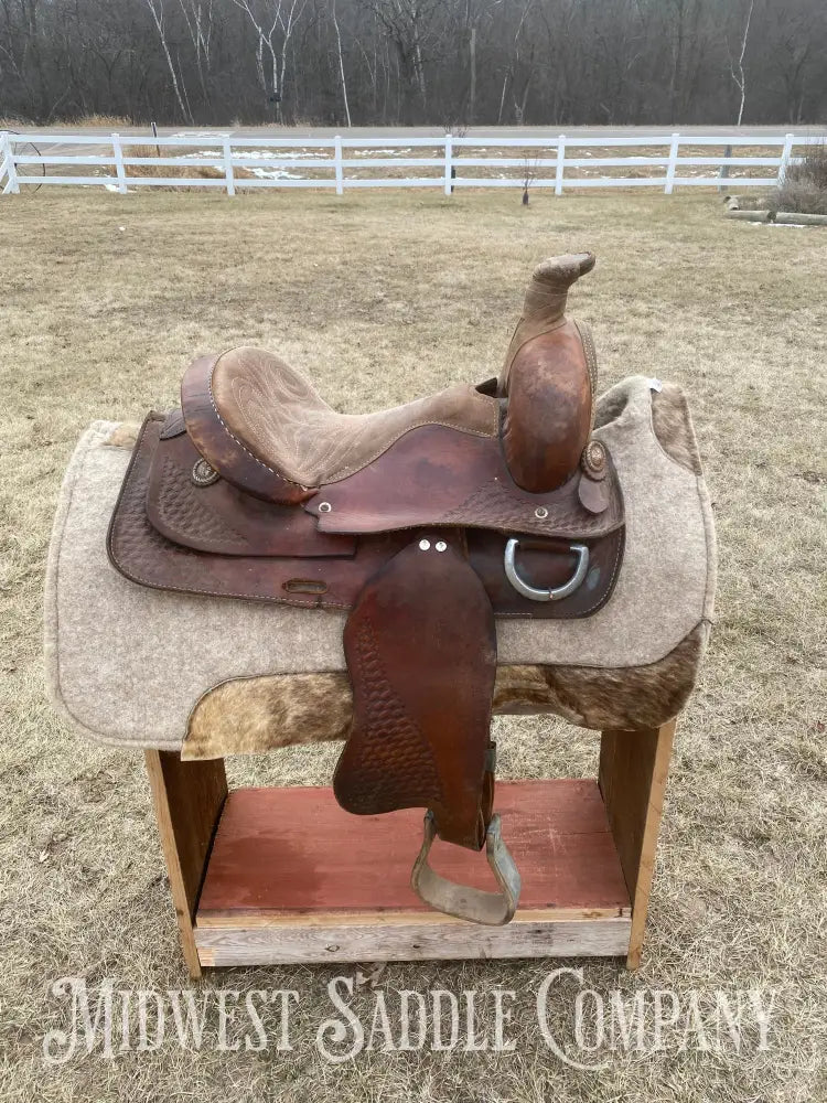 14” Western Roping Saddle - 6” Gullet Sqhb