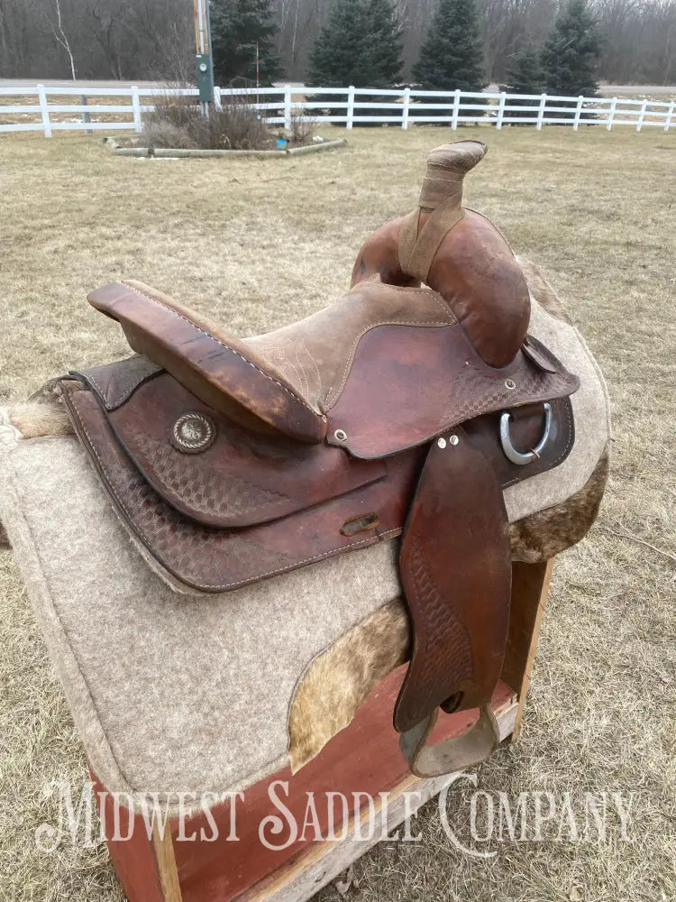 14” Western Roping Saddle - 6” Gullet Sqhb