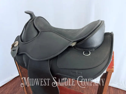 15-16” Barefoot Arizona Treeless Western Saddle with Additional Sheepskin Seat Size 2 Western Saddle