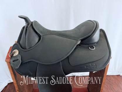 15-16” Barefoot Arizona Treeless Western Saddle with Additional Sheepskin Seat Size 2 Western Saddle