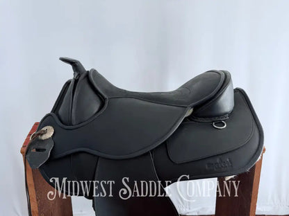 15-16” Barefoot Arizona Treeless Western Saddle with Additional Sheepskin Seat Size 2 Western Saddle