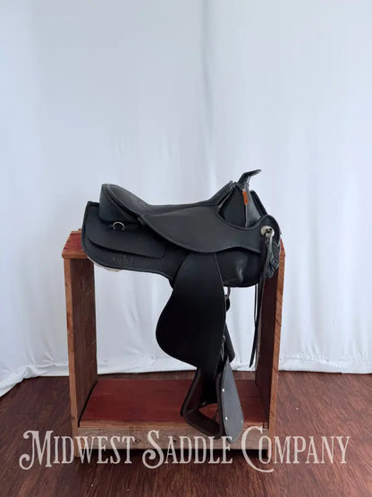15-16” Barefoot Arizona Treeless Western Saddle with Additional Sheepskin Seat Size 2 Western Saddle