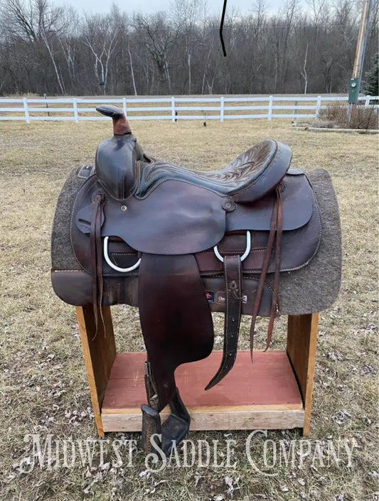15.5’ American Saddlery Roping Saddle Western
