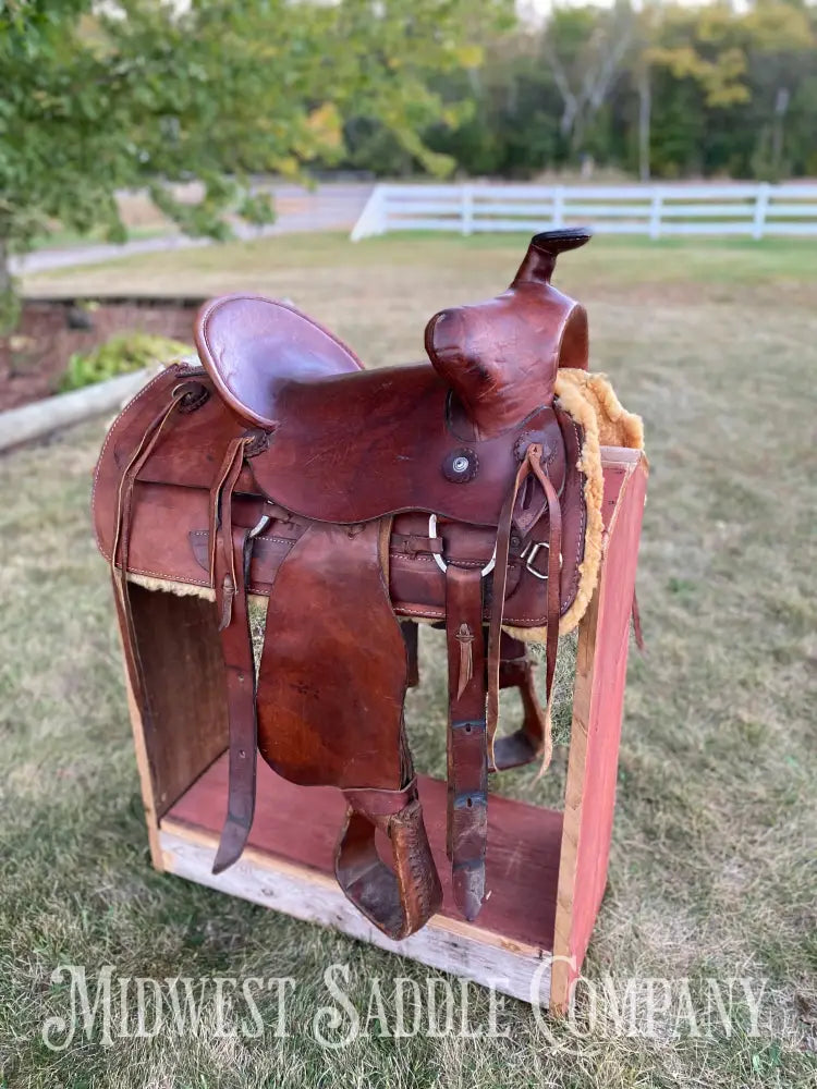 15” Bear Trap Western Saddle