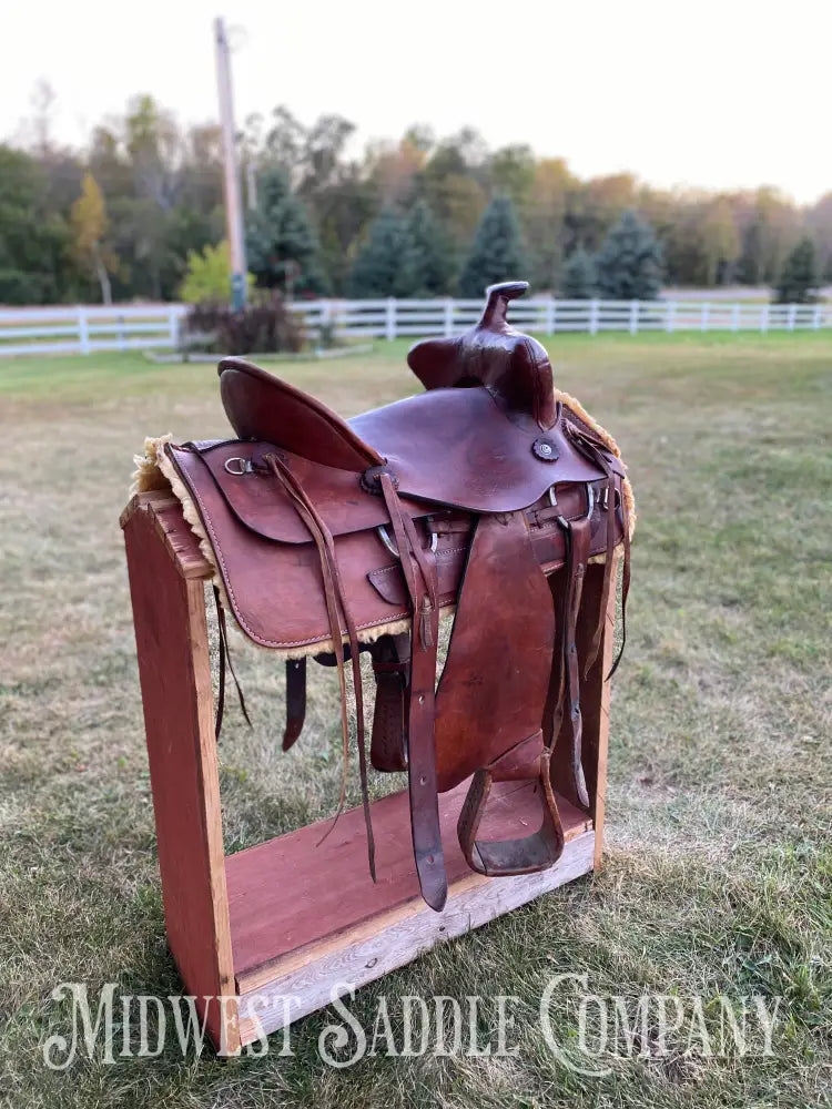 15” Bear Trap Western Saddle