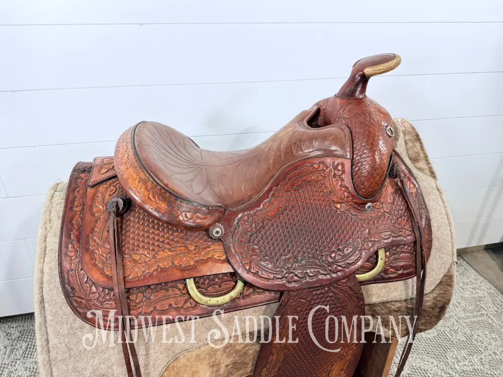 15.5” Tex Tan Hereford Brand Western Saddle Acorn & Oak Leaf Tooling Swivel Stirrups - 6” Gullet