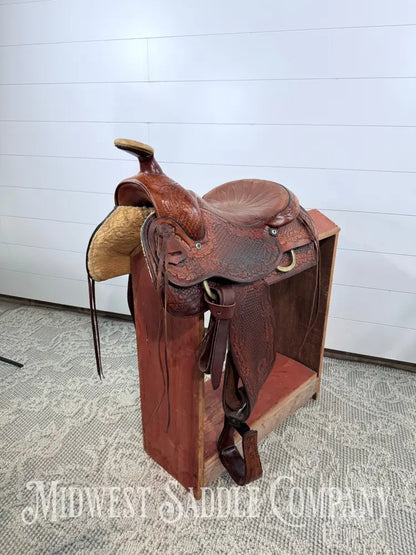 15.5” Tex Tan Hereford Brand Western Saddle Acorn & Oak Leaf Tooling Swivel Stirrups - 6” Gullet