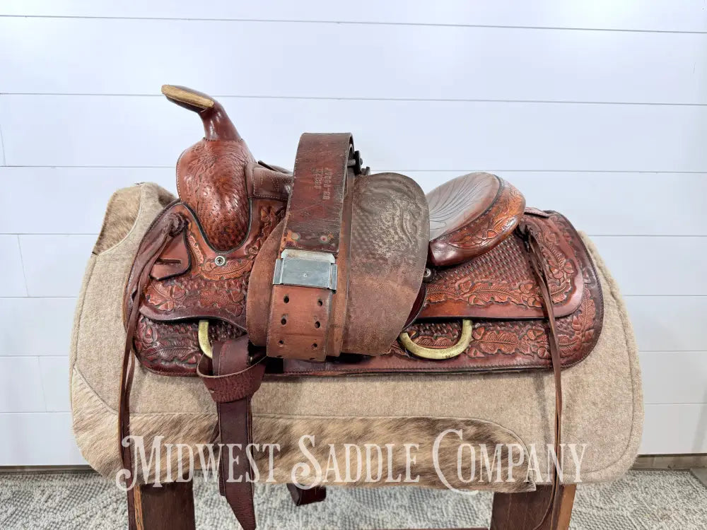 15.5” Tex Tan Hereford Brand Western Saddle Acorn & Oak Leaf Tooling Swivel Stirrups - 6” Gullet