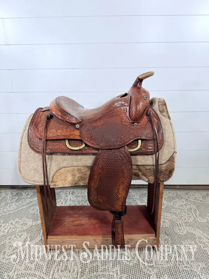 15.5” Tex Tan Hereford Brand Western Saddle Acorn & Oak Leaf Tooling Swivel Stirrups - 6” Gullet