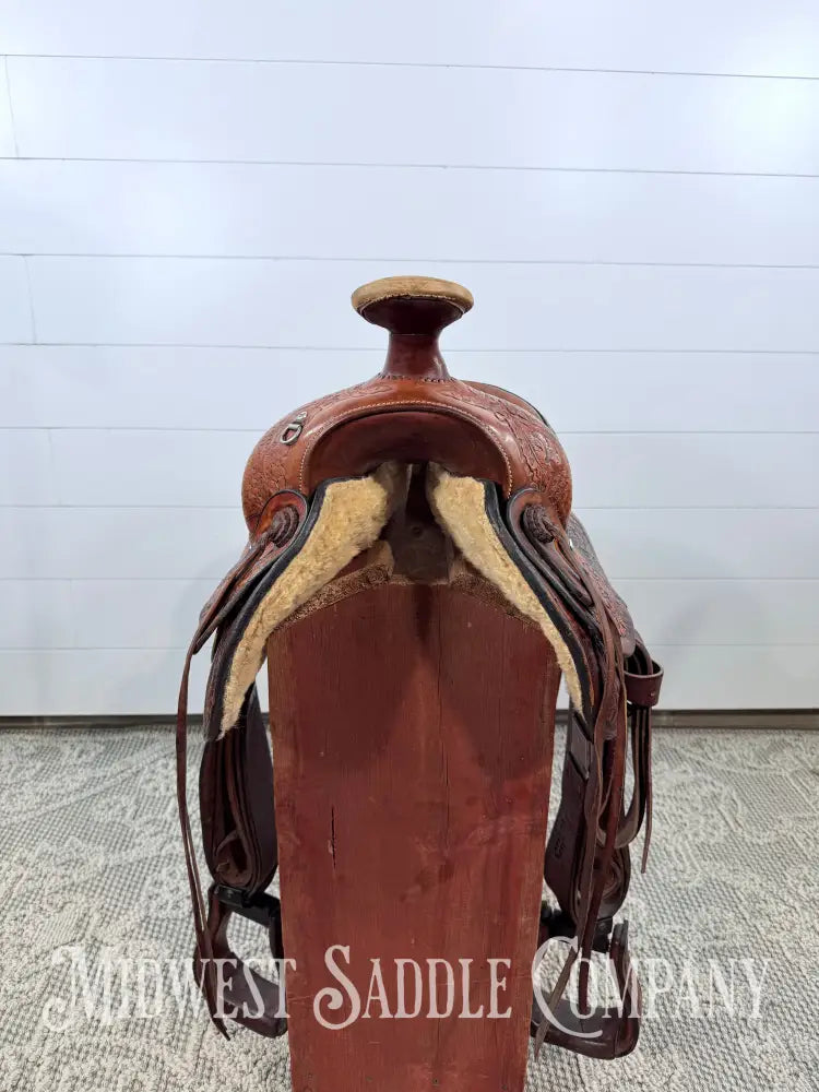 15.5” Tex Tan Hereford Brand Western Saddle Acorn & Oak Leaf Tooling Swivel Stirrups - 6” Gullet