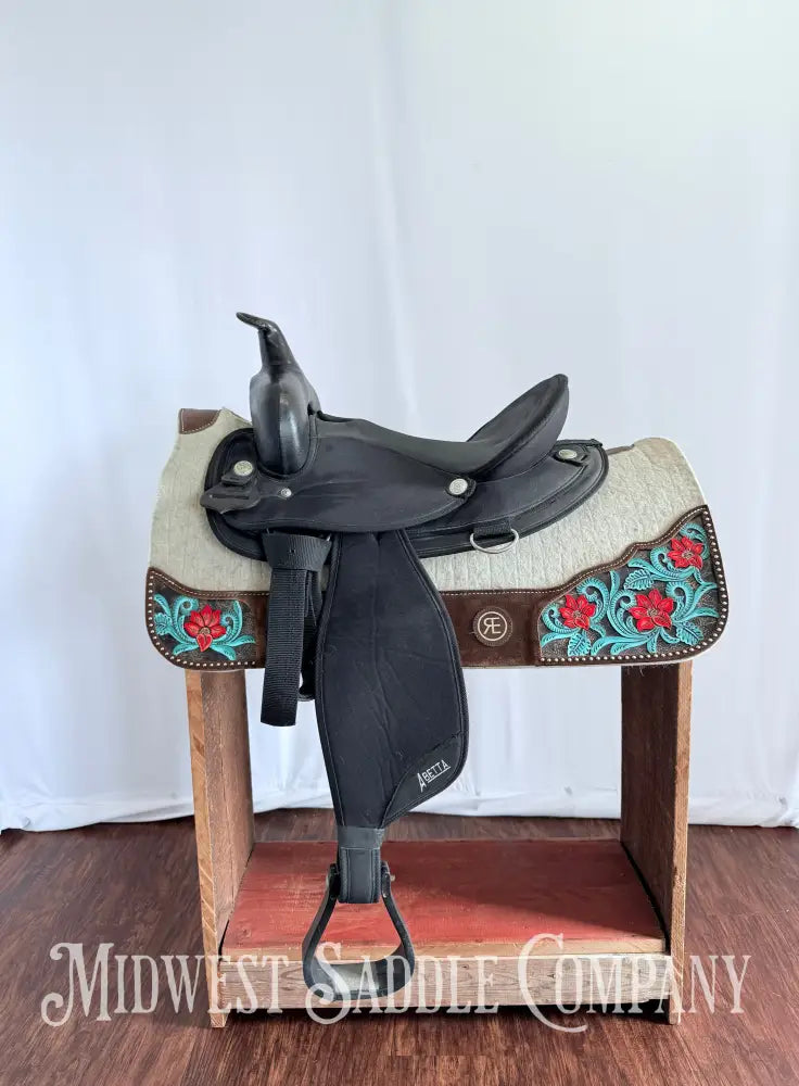 15” Abetta Original Western Synthetic Trail Saddle Lightweight Round Skirt Western Saddle