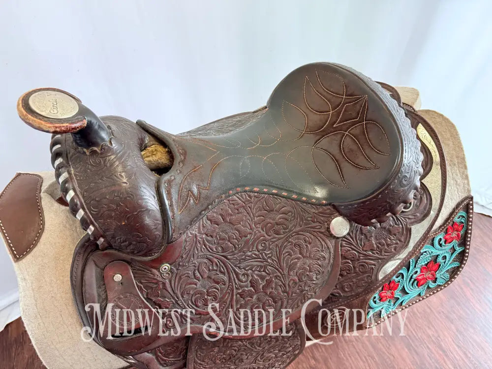 15” Circle Y Arabian Western Show Saddle with Round Skirt