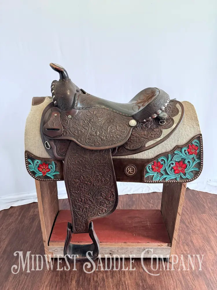 15” Circle Y Arabian Western Show Saddle with Round Skirt