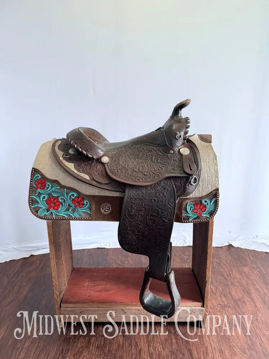 15” Circle Y Arabian Western Show Saddle with Round Skirt