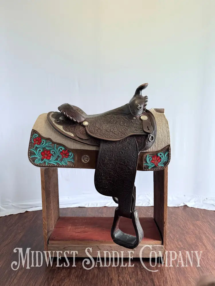 15” Circle Y Arabian Western Show Saddle with Round Skirt