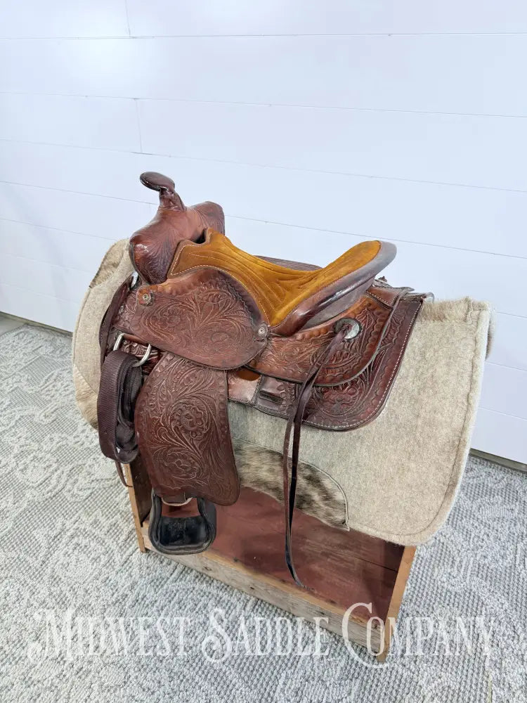 15” Classic Western Trail Saddle - 6” Gullet Western Saddle