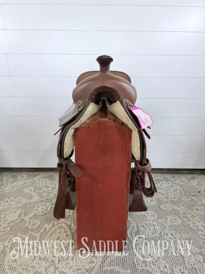15” King Series Trekker Neutron Western Synthetic Endurance Saddle with Horn Brown - Endurance Saddle