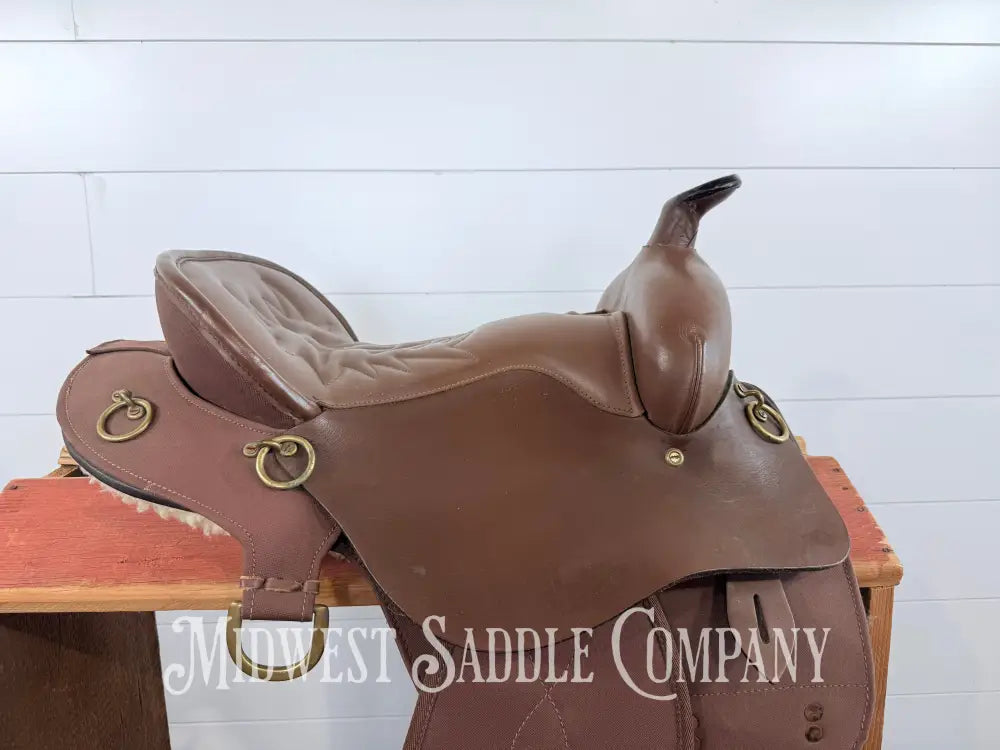15” King Series Trekker Neutron Western Synthetic Endurance Saddle with Horn Brown - Endurance Saddle